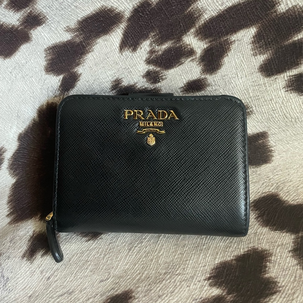 Prada Black Saffiano Bifold Leather Zip Wallet